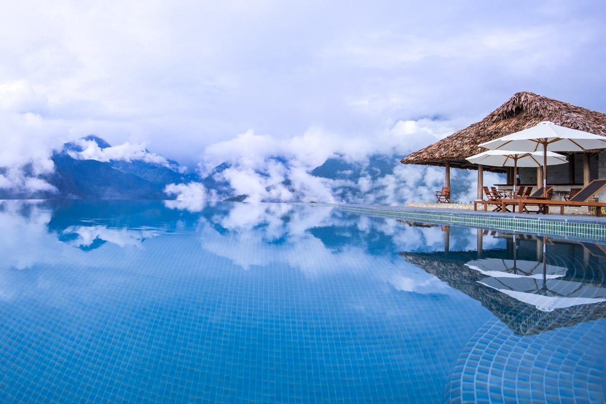 Thiết kế hồ bơi trên mây đẹp bậc nhất Việt Nam